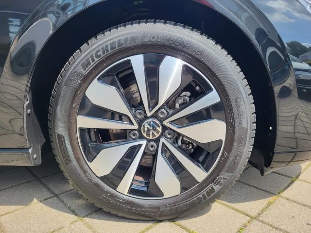 Volkswagen Golf Move Variant