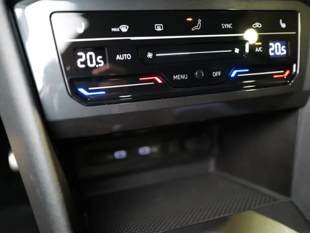 Volkswagen Tiguan 1.5TSI Active LED-Matrix Navi AHK Keyless ACC K...