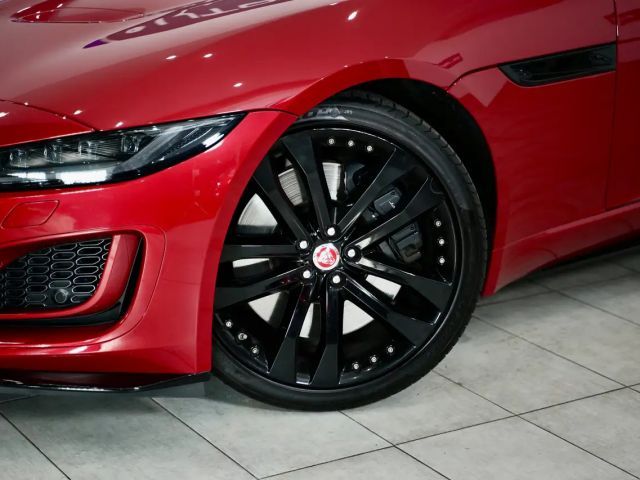 Jaguar F-Type Coupe R-Dynamic