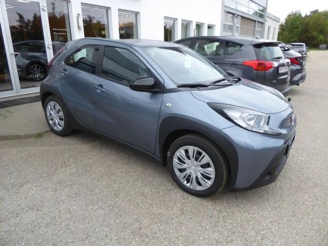 Toyota Aygo X Hatchback Play VVT-i