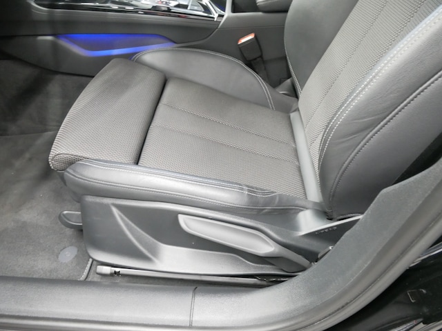 Audi A4 40 TDI Avant Quattro S-Line S-Tronic