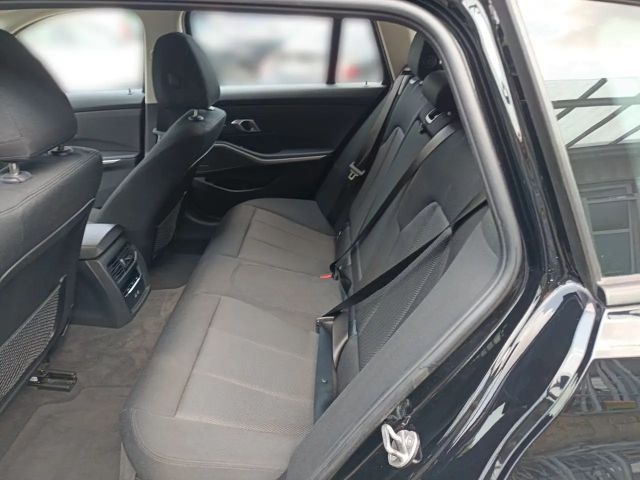 BMW 320 320i Advantage pakket Touring