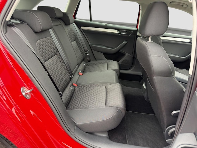 Skoda Superb Combi iV