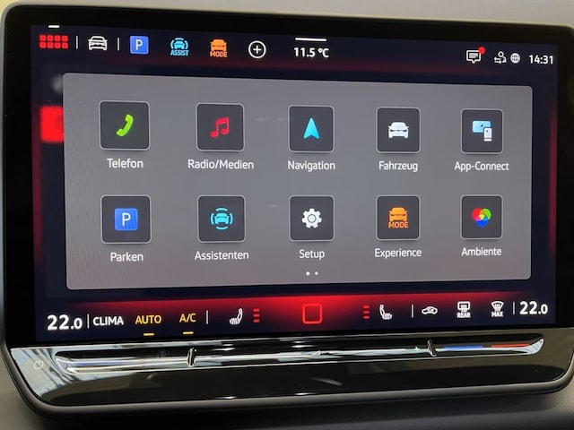 Volkswagen T-Roc 1.5 eTSI DSG R-Line