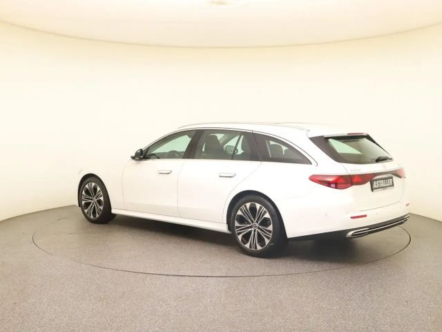 Mercedes-Benz E 200 4MATIC AVANTGARDE Estate