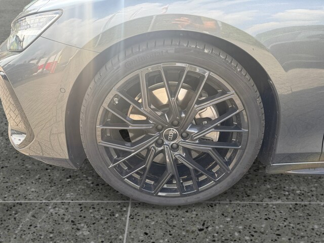 Audi A6 Avant Quattro S-Tronic