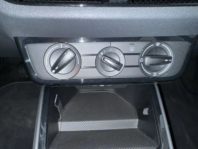 Skoda Fabia 1.0 MPI Essence ABS Fahrerairbag ESP SERVO