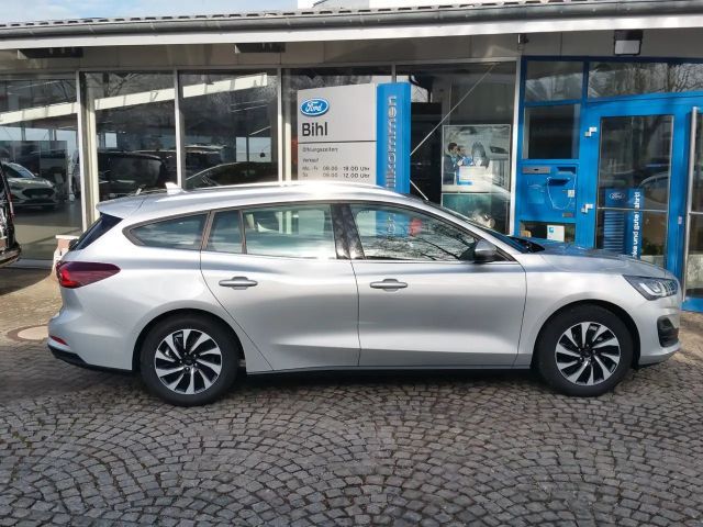 Ford Focus Titanium Wagon
