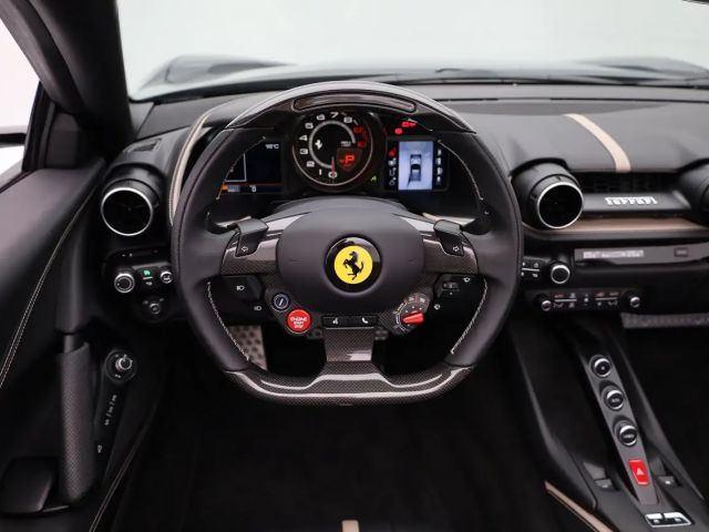 Ferrari 812 GTS