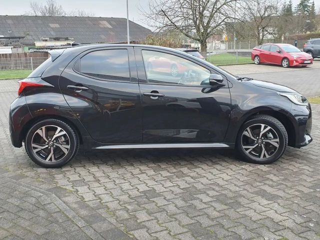 Toyota Yaris Hatchback Hybride VVT-i