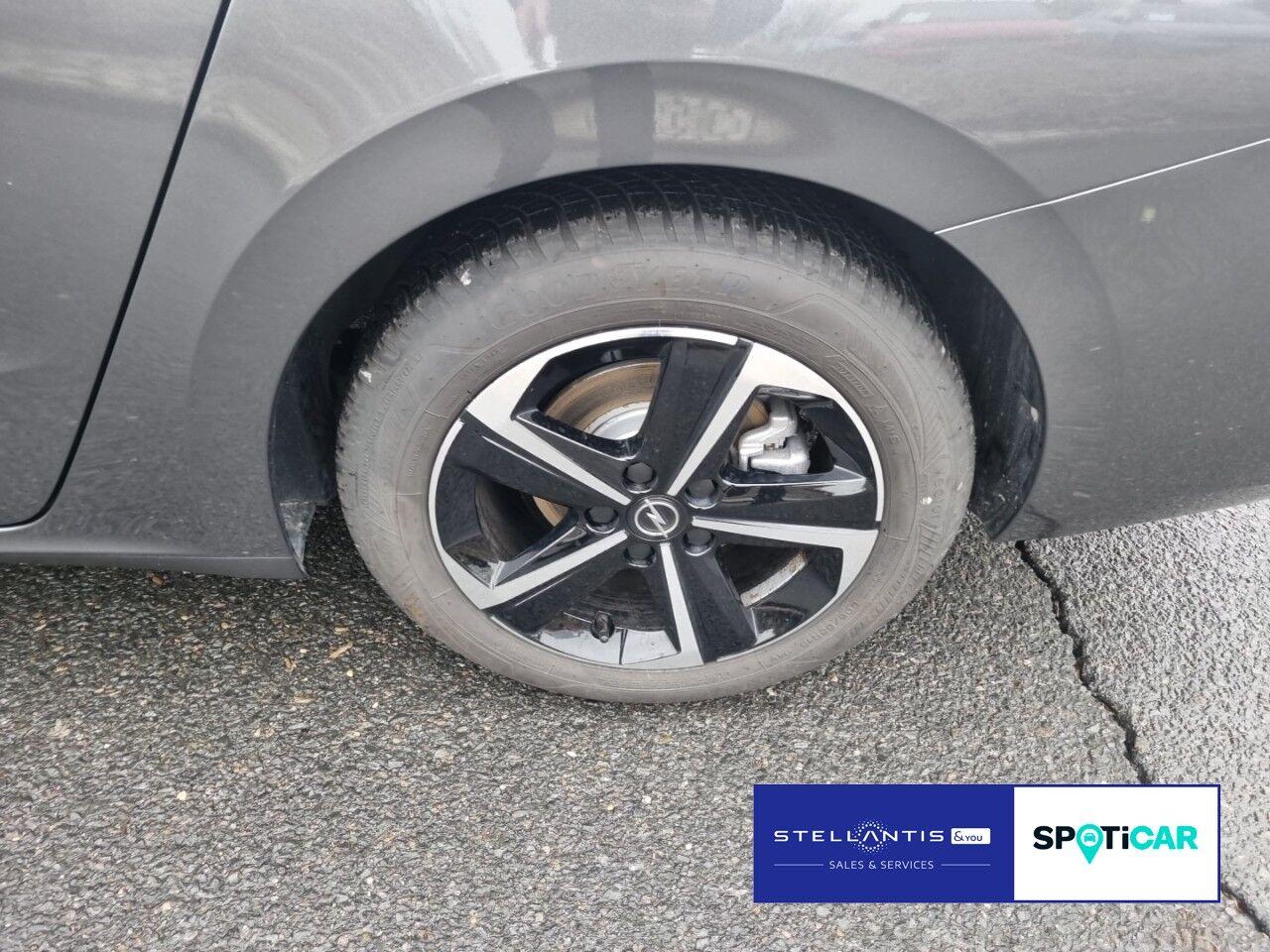 Opel Astra 1.2 Turbo Edition Turbo