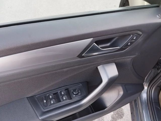 Volkswagen T-Roc Friends TSI