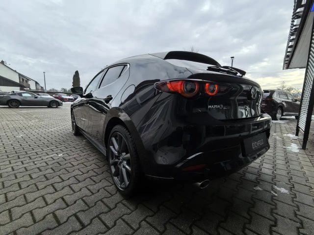 Mazda 3 2.5L SkyActiv Takumi e-Skyactiv