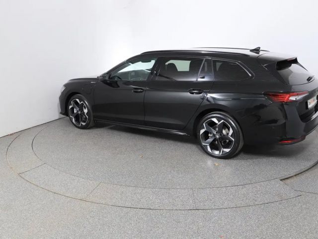 Skoda Superb Sportline iV