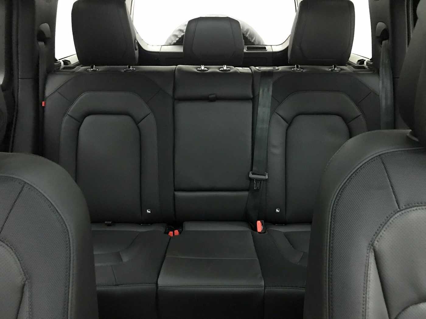 Land Rover Defender 110 Dynamic HSE