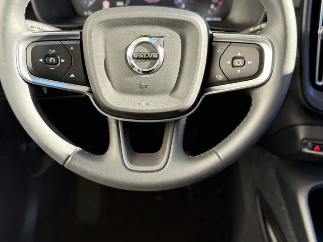Volvo XC40 Core Momentum