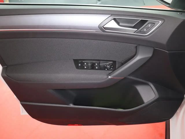 Volkswagen Touran DSG R-Line