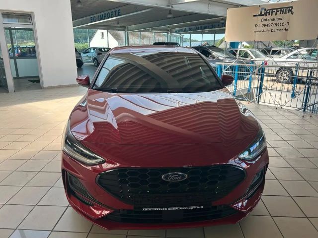 Ford Focus EcoBoost ST Line