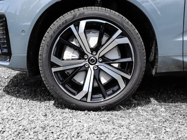 Volvo XC60 Dark Plus