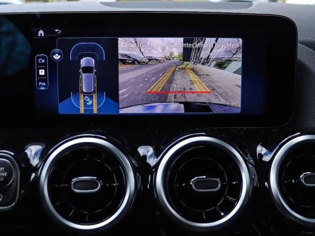 Mercedes-Benz B 200 Progressive Sedan