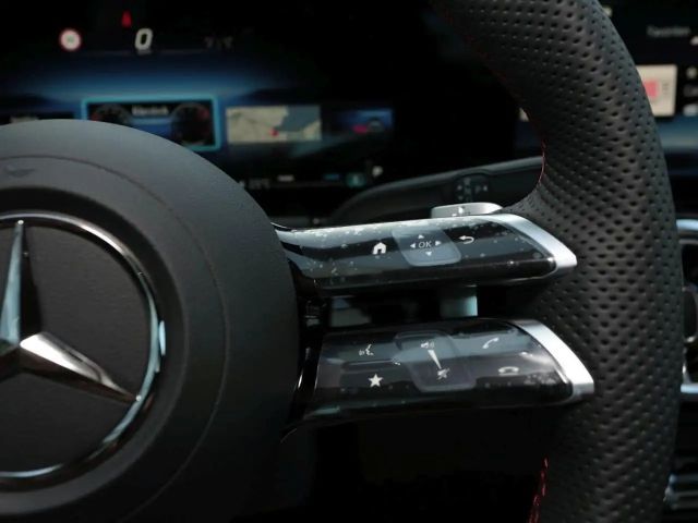 Mercedes-Benz B 180 AMG Line Sedan