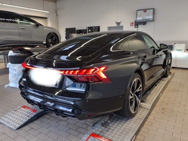 Audi e-tron GT +DYNAMIK+360°+OPTIK+HUD+MATRIX