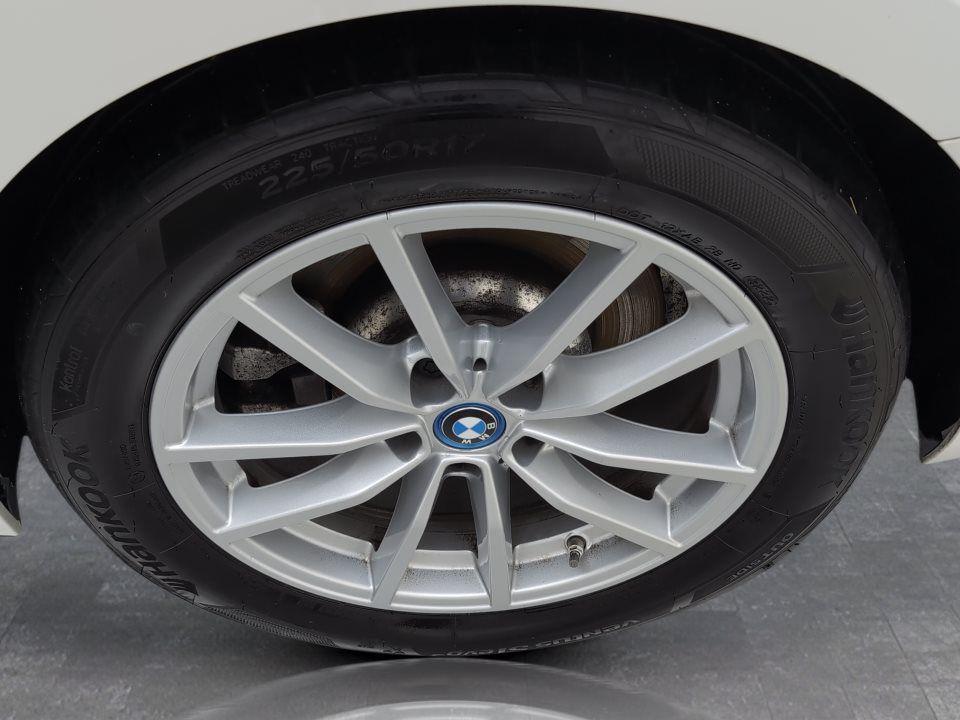 BMW 330 330e Touring