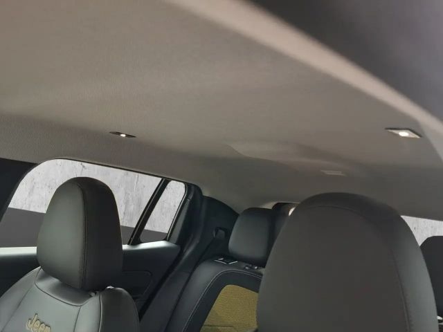 Jeep Avenger Full-Electric Summit