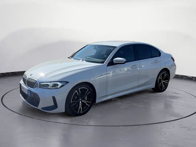 BMW 330 330d M-Sport Sedan xDrive