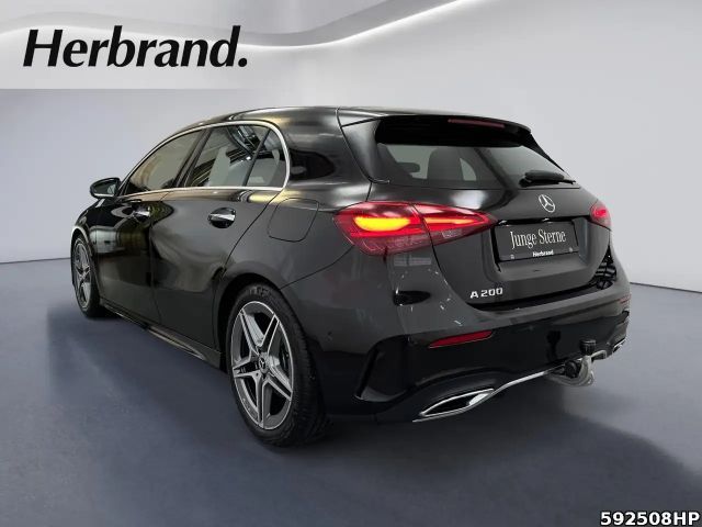 Mercedes-Benz A 200 AMG Line