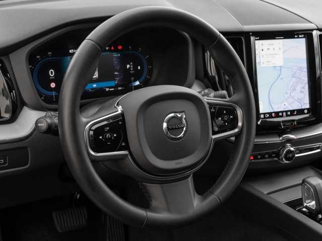 Volvo XC60 AWD Dark Plus