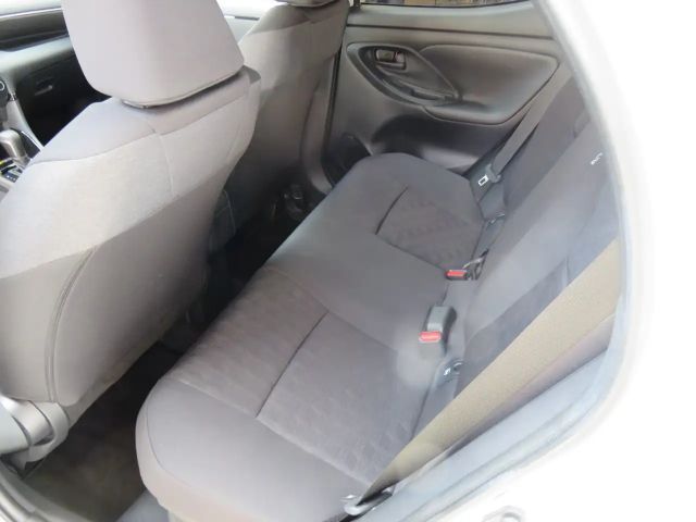 Toyota Yaris Hatchback Hybride Team D