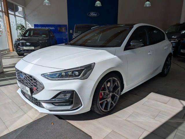 Ford Focus ST Line