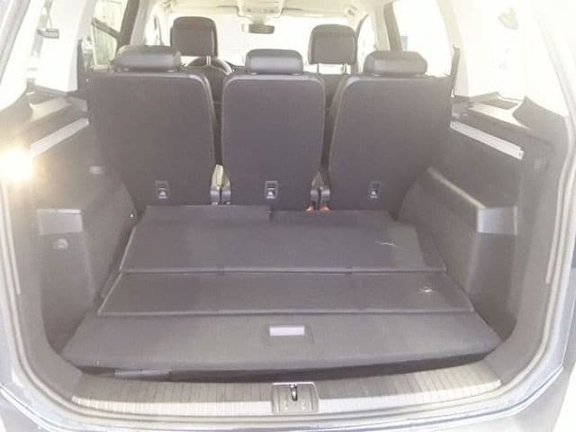 Volkswagen Touran 1.5 TSI DSG IQ.Drive