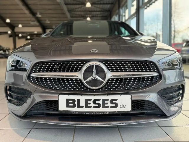 Mercedes-Benz CLA 200 AMG Line Shooting Brake