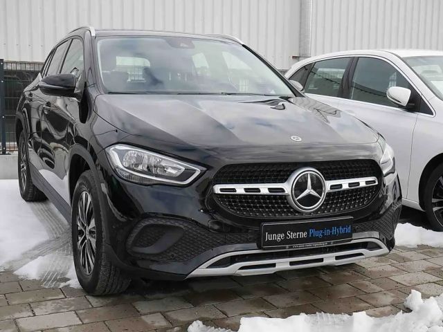 Mercedes-Benz GLA 250 GLA 250 e Style