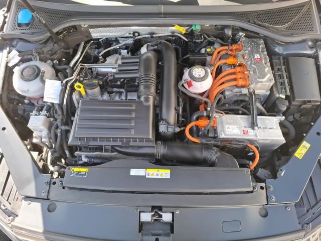 Volkswagen Passat GTE Variant
