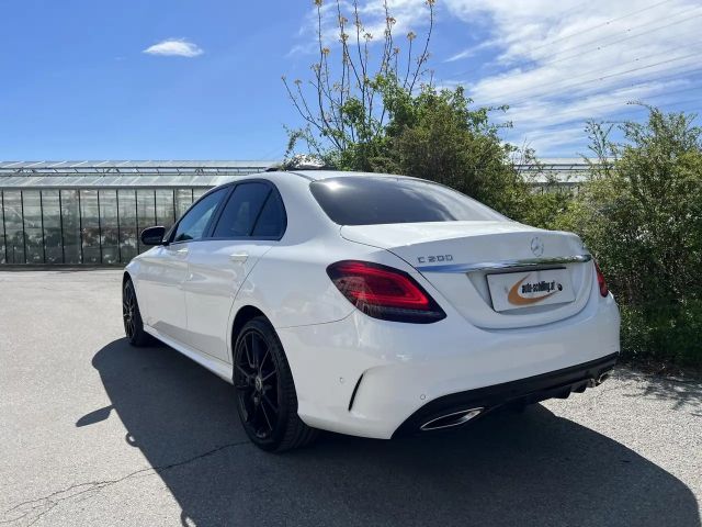 Mercedes-Benz C 200 4MATIC AMG Line Sedan