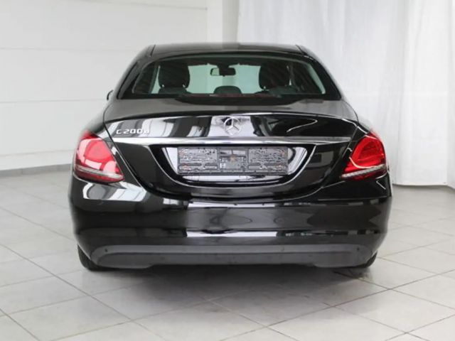 Mercedes-Benz C 200 C 200 d Sedan