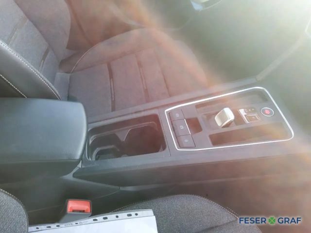 Seat Leon 2.0 TDI DSG Sportstourer Xcellence