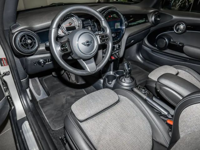 MINI Cooper LED PDC V+H DAB Parkass. Klima