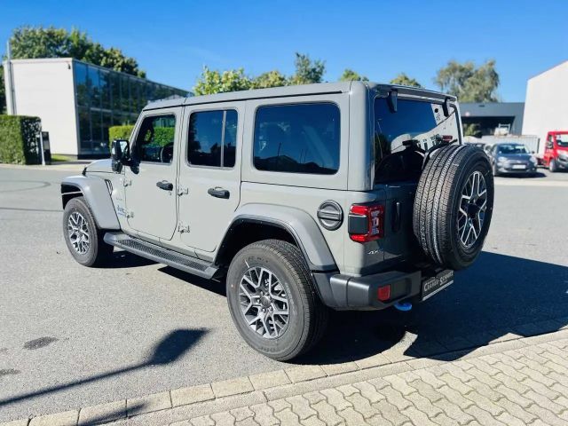 Jeep Wrangler Sahara
