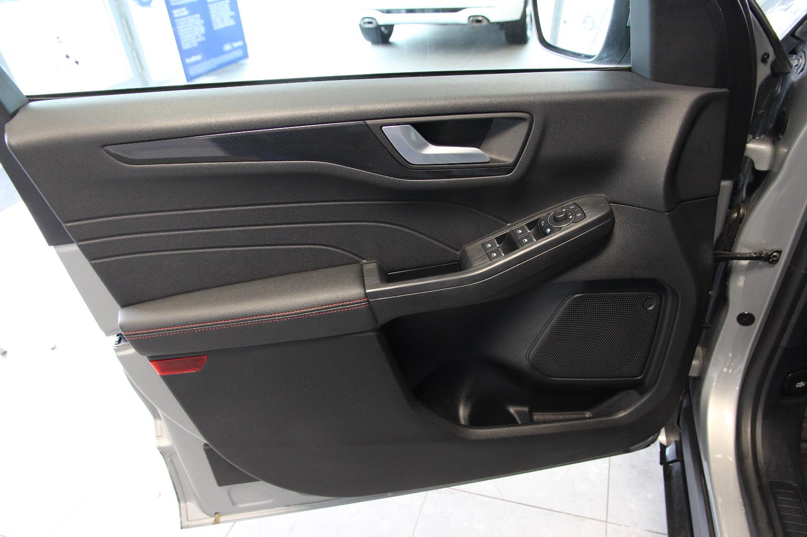 Ford Kuga Hybrid Plug in Hybrid ST Line