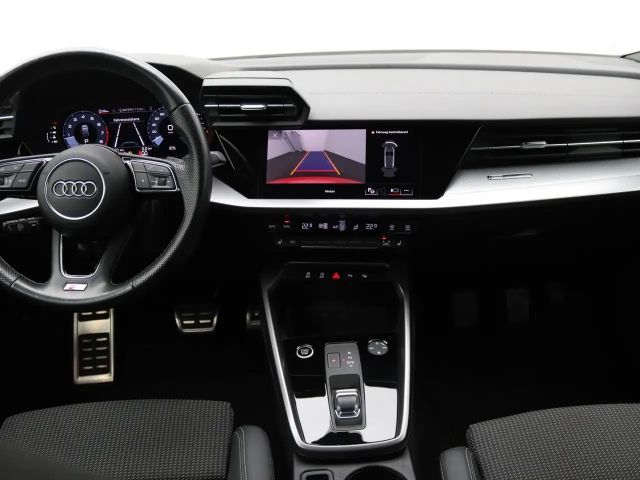 Audi A3 35 TFSI S-Line S-Tronic Sedan