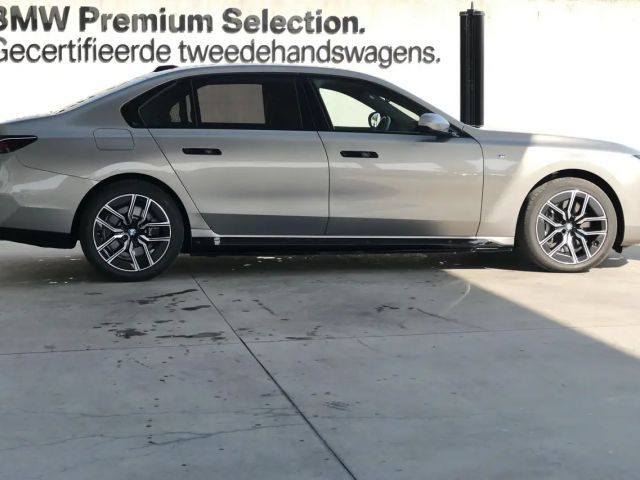 BMW 750 M-Sport Sedan xDrive