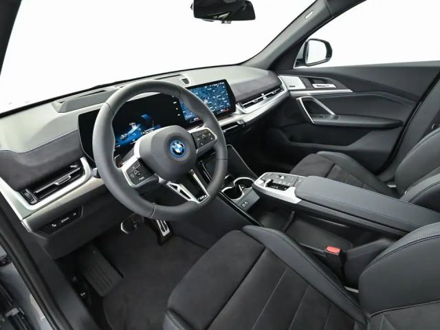BMW iX2 eDrive20