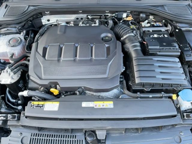 Volkswagen Golf 2.0 TDI Golf VIII Plus