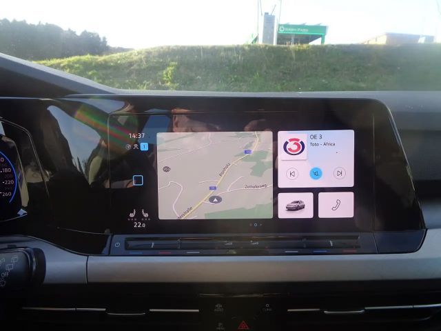 Volkswagen Golf Life Variant