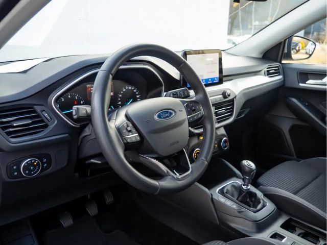 Ford Focus C & C 1.0L 125PS PDC KAMERA NAVI LED