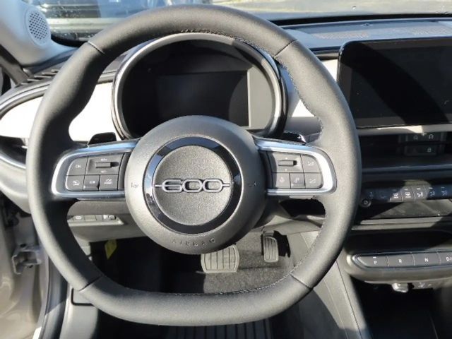 Fiat 600e Hybrid mHEV 110 6-Gang eDCT Pop